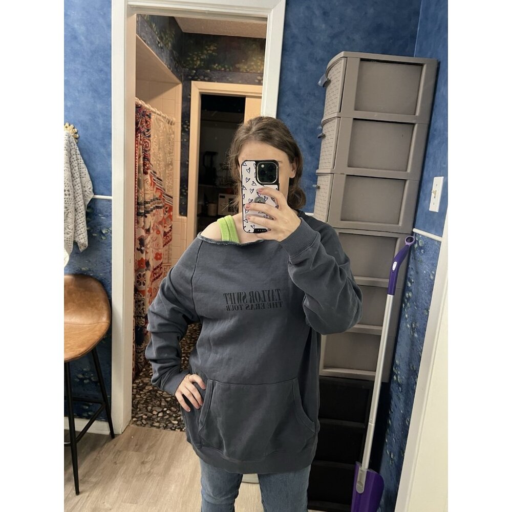 Taylor Swift Eras Tour Dark Gray Blue Sweatshirt Size Large 2023 2024 Pockets - Picture 3 of 15